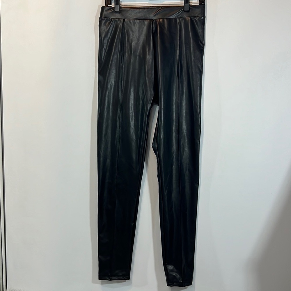 STREETWEAR SOCIETY  BLACK PANTS  SIZE L/G